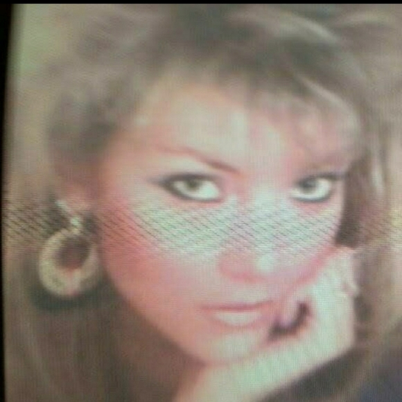 Meet your Posher, Carolynne - Picture 2 of 16